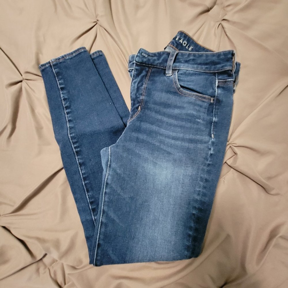 WOMEN'S JEANS | American Eagle - The Dream Jean: Hi-Rise Jeggings - 2 Short